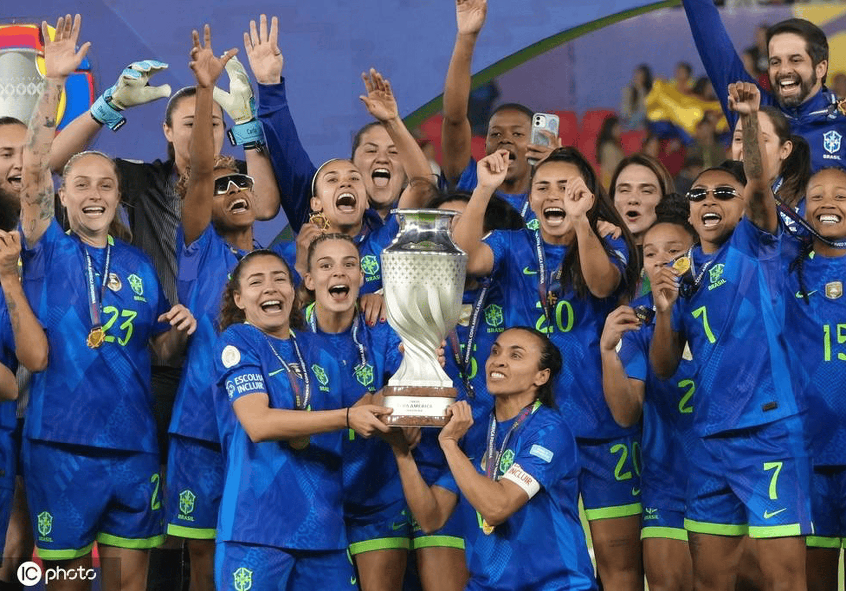 球星爆发!美洲杯赛场再现神级操作的简单介绍 球星爆发!美洲杯赛场再现神级操作的简单介绍