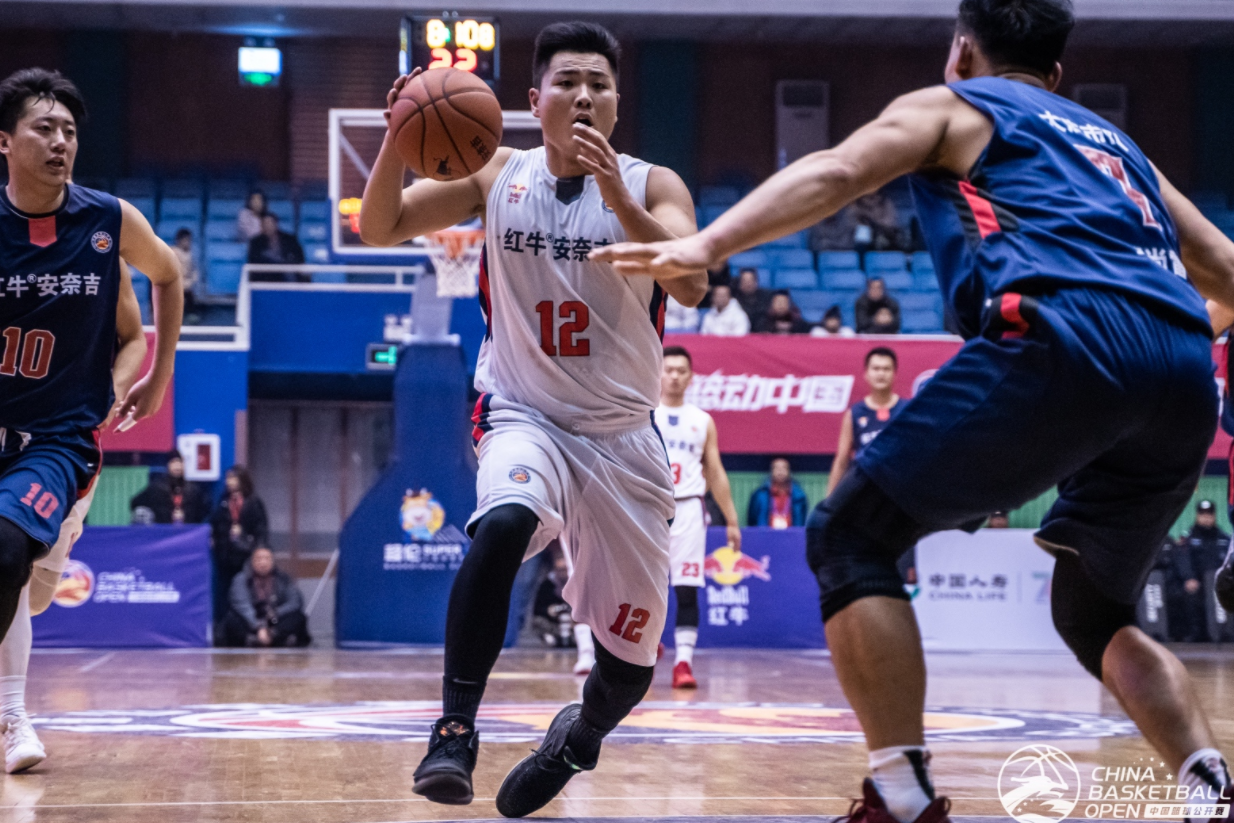 关于吉林队力克凯尔特人,陶汉林点燃赛场的信息 关于吉林队力克凯尔特人,陶汉林点燃赛场的信息